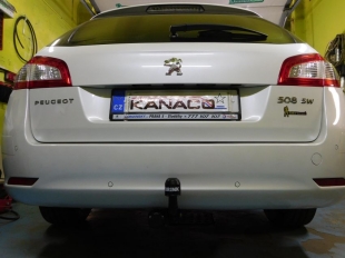 Tažné zařízení Peugeot 508 kombi 2011-2014, pevný čep na dva šrouby, BRINK