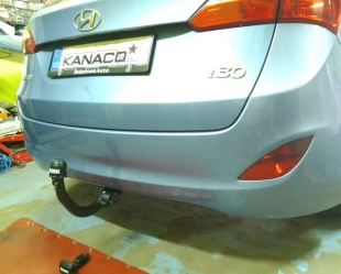 Tažné zařízení Hyundai i30 / Kia Ceed SW kombi, od 2012, odnímatelný bajonet BMA