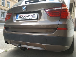 Tažné zařízení BMW X3 (F25,G01) / X4 (F26) - odnímatelné vertikální zařízení
