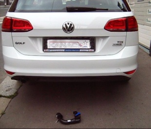 Tažné zařízení VW Passat lim.+variant 10/10-, VW CC 12-, Golf VII variant 08/13-, HOOK odnímatelný vertikální bajonet