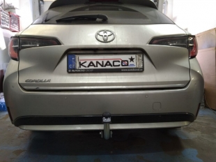 Tažné zařízení Toyota Corolla, pevný čep