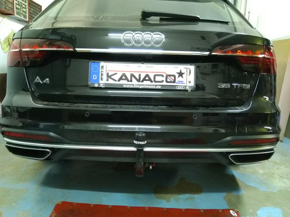 Tažné zařízení Audi A4 / Allroad Quattro / A5, od 2015 odnímatelný vertikální bajonet Westfalia