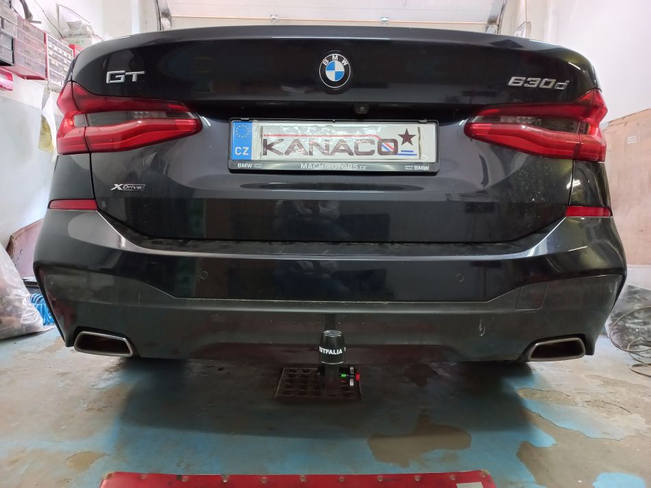 BMW 6 GT G32 Westfalia odnímatelný vertikální bajonet