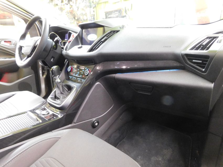 Ford Kuga 2013-, šestistupňové manuální řazení, Construct, mechanické zabezpečení řadící páky