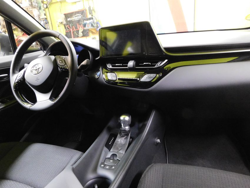 Toyota C-HR Hybrid automat mechanické zabezpečení řadící páky Mister lock