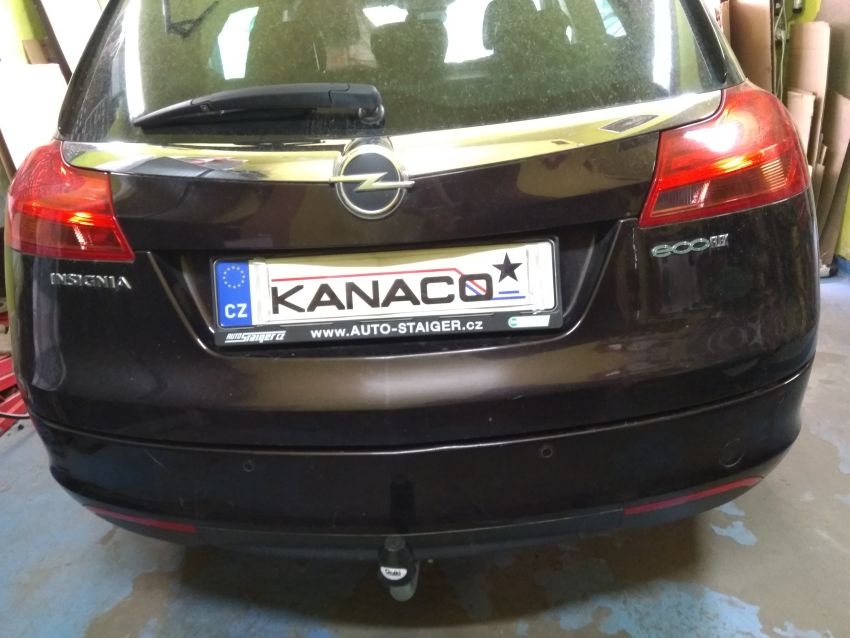 Tažné zařízení Opel Insignia 4/5 dv./ kombi, 2008-, pevný čep 2 šrouby ze strany