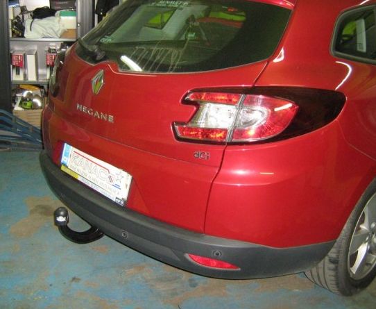 Tažné zařízení Renault Megane kombi+sedan HOOK pevný čep 2 šrouby ze strany