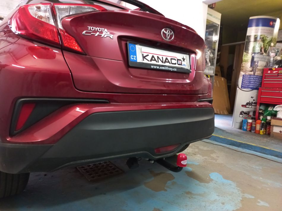 Toyota C-HR Hybrid r.v. 2016-2019, pevné tažné zařízení SVC Group