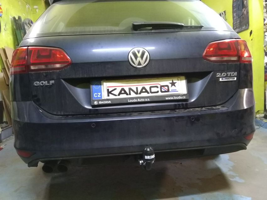 Tažné zařízení ŠKODA Octavia 3 sedan/kombi 2WD, VW Golf 7 Variant (+4Motion) Brink pevný čep 2 šrouby ze strany